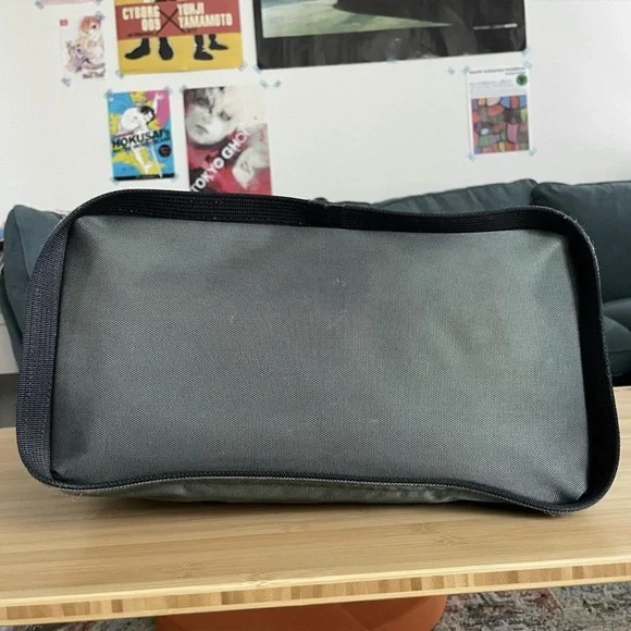 ISSEY MIYAKE Olive Green BALLISTIC NYLON Duffel Tote with Black Handles - Picture 6 of 6